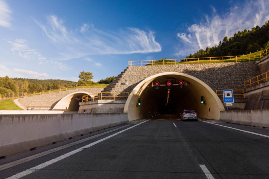 Nočné práce v tuneloch Ovčiarsko a Žilina si vyžiadajú krátke uzávery diaľnice D1