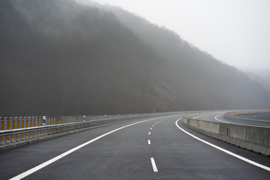 Cesta korunami stromov, unikátne riešenia a prekonané prekážky, NDS hodnotí výstavbu nového úseku