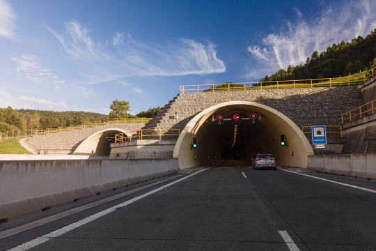 Krátka uzávera tunelov Ovčiarsko a Žilina