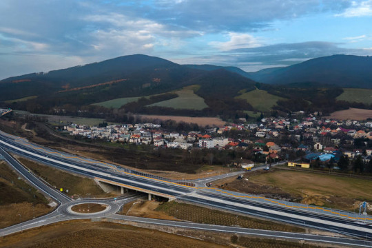 Most na R2 pri Mýtnej sprejazdňujeme