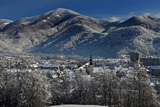 Z diaľnice unesení do Revúcej