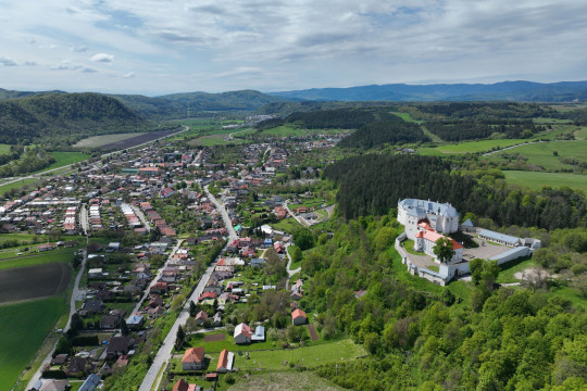 Za Banskou Bystricou začíname vytyčovať stavenisko