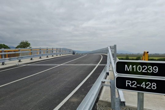 Na košickej R2 sa dokončuje povrch vozoviek