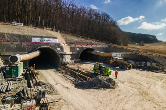 Tunel Okruhliak má už vyrazený skoro kilometer
