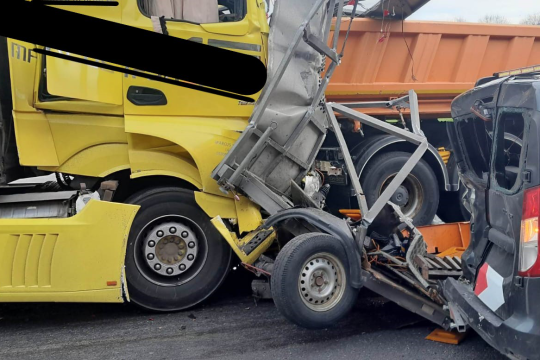 Štyri pravidlá, ktorými sa treba riadiť pri nehode na diaľnici